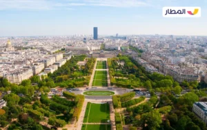 The view of Paris from the top of the Eiffel Tower 3